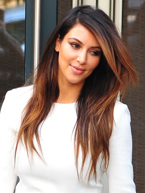 Jej ombre pasuje do jego złotych łańcuchów (FOTO) Jej ombre pasuje do jego złotych łańcuchów (FOTO)