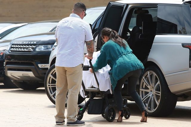 Kim Kardashian nie miała czasu na stylizację? (FOTO)