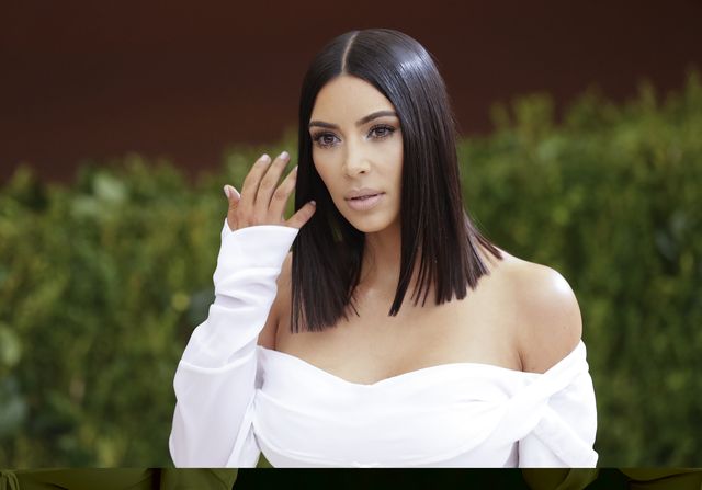Kim Kardashian zrobiła ZOOM na swoją twarz - fani zauważyli TO (ZDJĘCIE)
