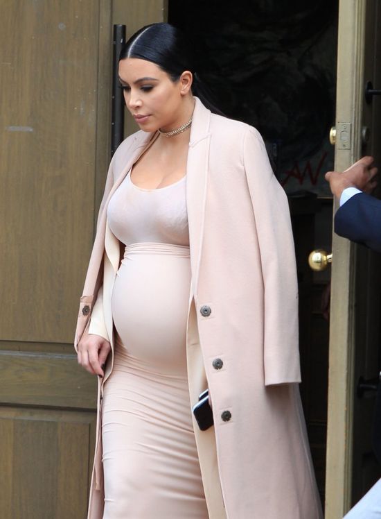 Kim Kardashian chce mieć trzecie dziecko, ale nie zobaczymy jej już z brzuszkiem