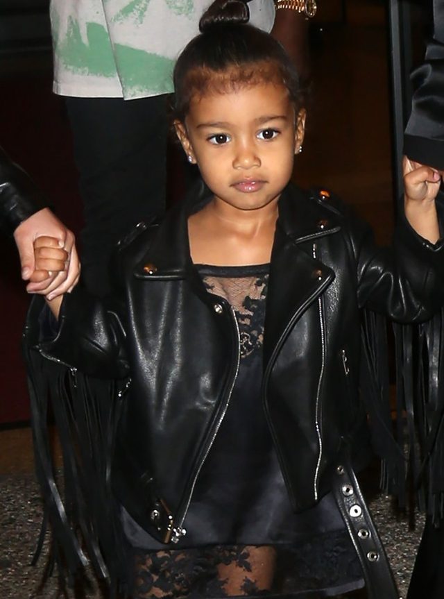 Kim Kardashian w teatrze - selfie MUSI BYĆ!