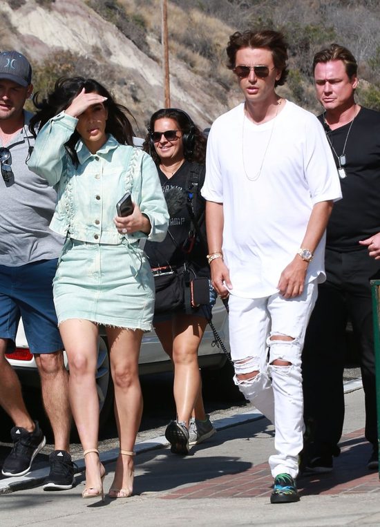 Kim Kardashian ma nowy kompleks i nie jest to pupa (FOTO)