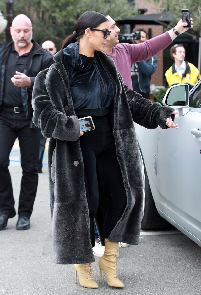 Fanki chciały zrobić selfie z Kim Kardashian (ZDJĘCIA)