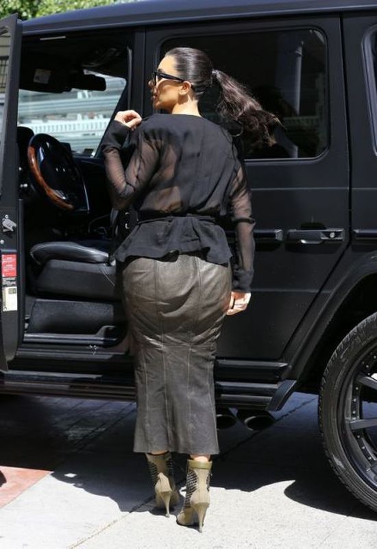 To kolejna kosmiczna stylizacja Kim Kardashian (FOTO)