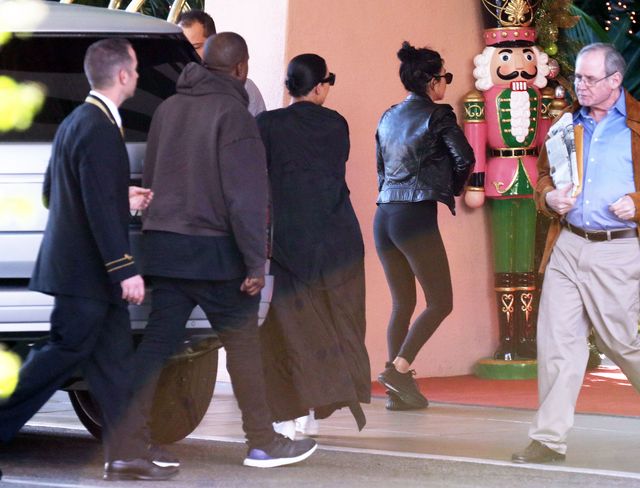 Ciężarna Kim Kardashian wreszcie skapitulowała (FOTO)