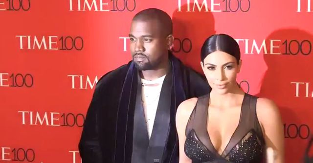 Amy Schumer zakpiła z Kim na czerwonym dywanie (VIDEO)