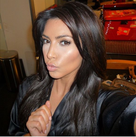 Kim Kardashian pokazała selfie bez makijażu (Insta)