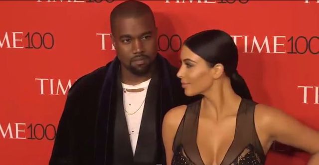 Amy Schumer zakpiła z Kim na czerwonym dywanie (VIDEO)