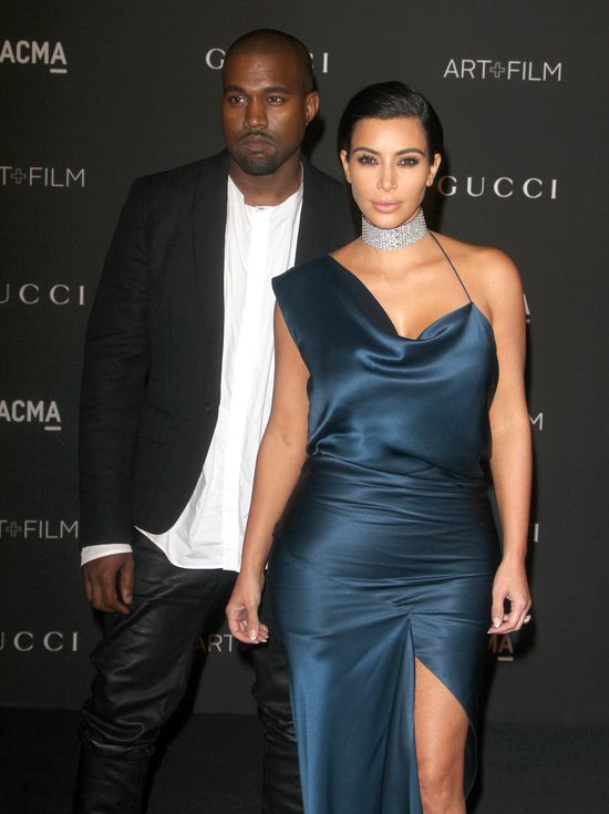 Ta suknia Kim Kardashian tylko podsyciła plotki o ciąży! Ta suknia Kim Kardashian tylko podsyciła plotki o ciąży!