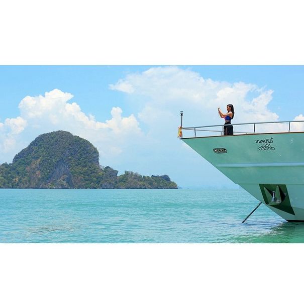 Kim Kardashian adoptuje sierotę z Tajlandii? (VIDEO)