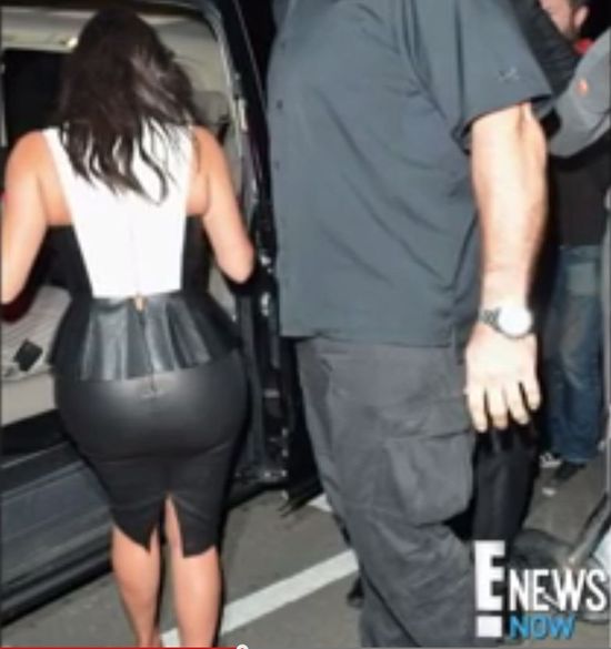 Ale wtopa - na pupie Kim pękła spódnica! (FOTO+VIDEO)