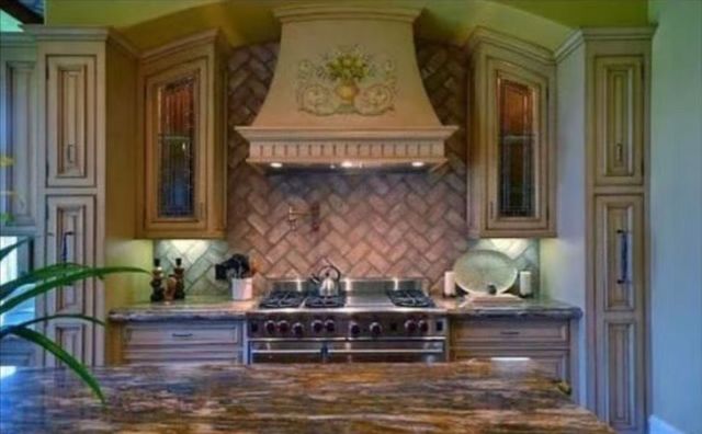 Kim Kardashian żegna się z wymarzoną willą (VIDEO)