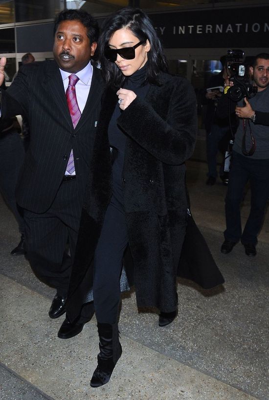 Co ugryzło Kim Kardashian? (FOTO)