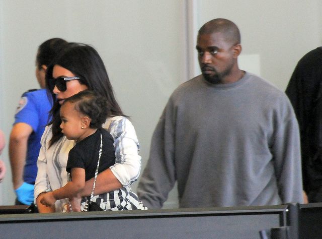 Roczna North West już nosi torebki (FOTO)