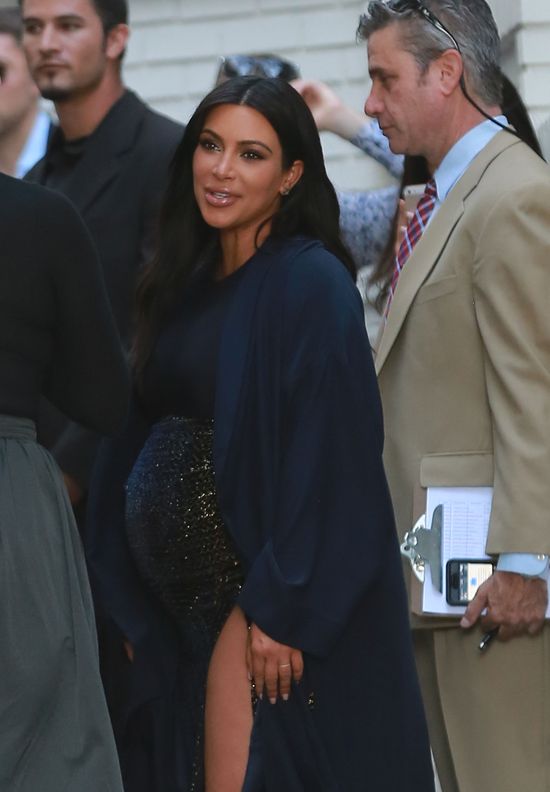 Kim Kardashian kusiła na The Vogue Fashion Show (FOTO)