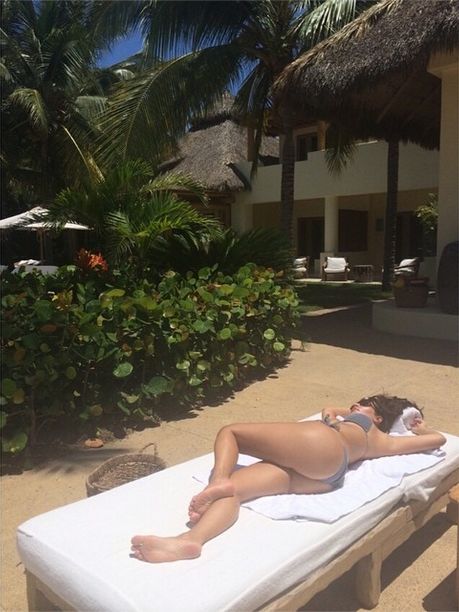 Kim Kardashian na wiecznych wakacjach (FOTO)