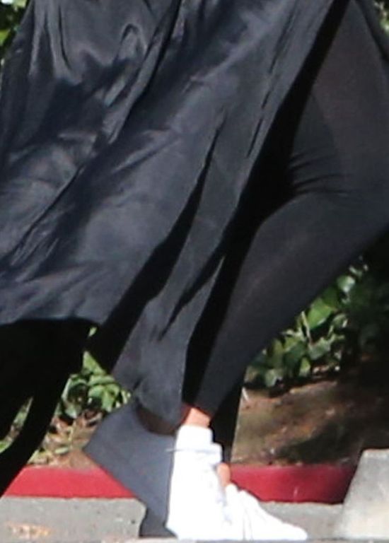 Ciężarna Kim Kardashian wreszcie skapitulowała (FOTO)