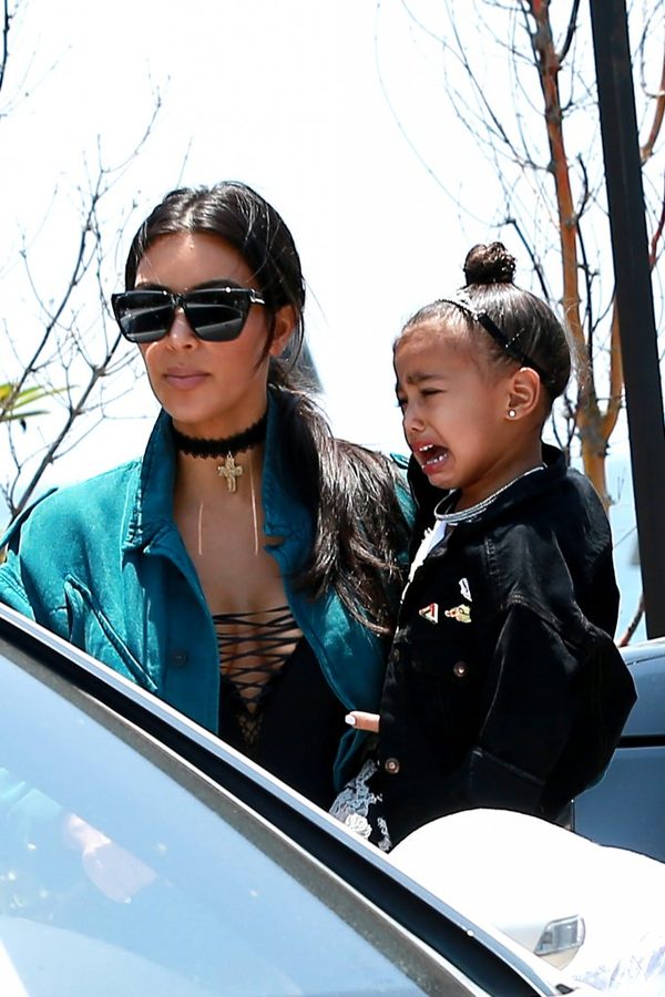 Kim przygotowuje Nori do narodzin kuzyna (lub kuzynki) Kim przygotowuje Nori do narodzin kuzyna (lub kuzynki)