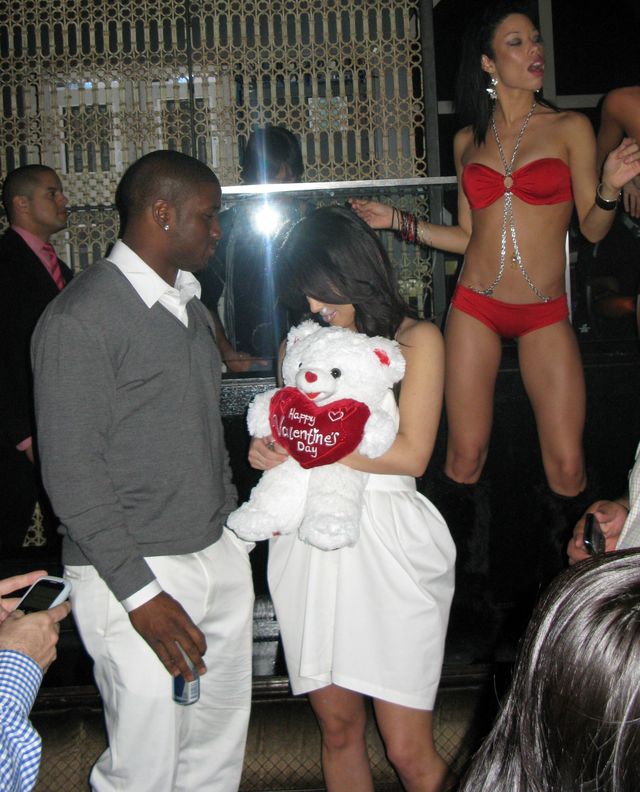 Widzicie strach w oczach Kim Kardashian?