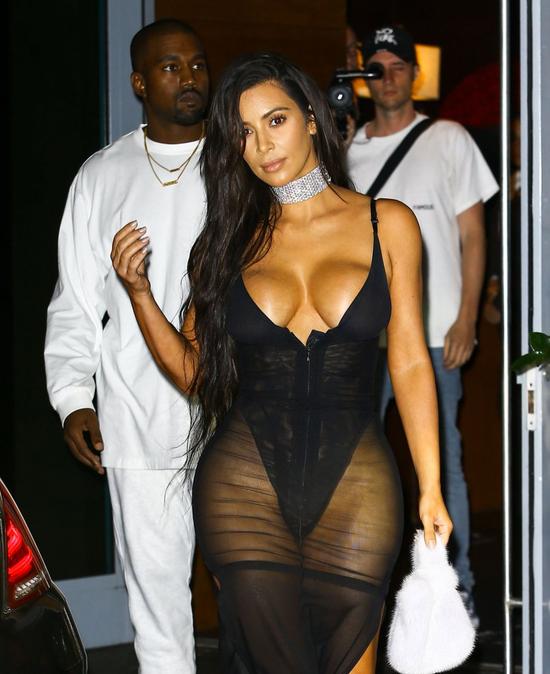 Kim Kardashian jeszcze NIGDY nie miała takich urodzin (FOTO)