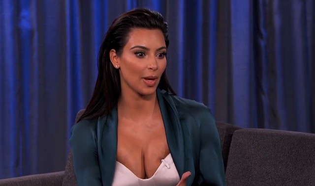 Jak Kim Kardashian zmienia pieluchy? (VIDEO) Jak Kim Kardashian zmienia pieluchy? (VIDEO)
