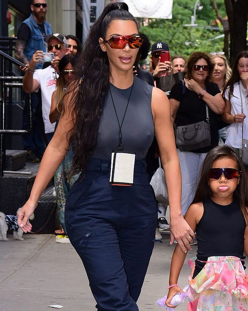 Khloe Kardashian URAZIŁA tym swoją siostrę Kourtney Khloe Kardashian URAZIŁA tym swoją siostrę Kourtney