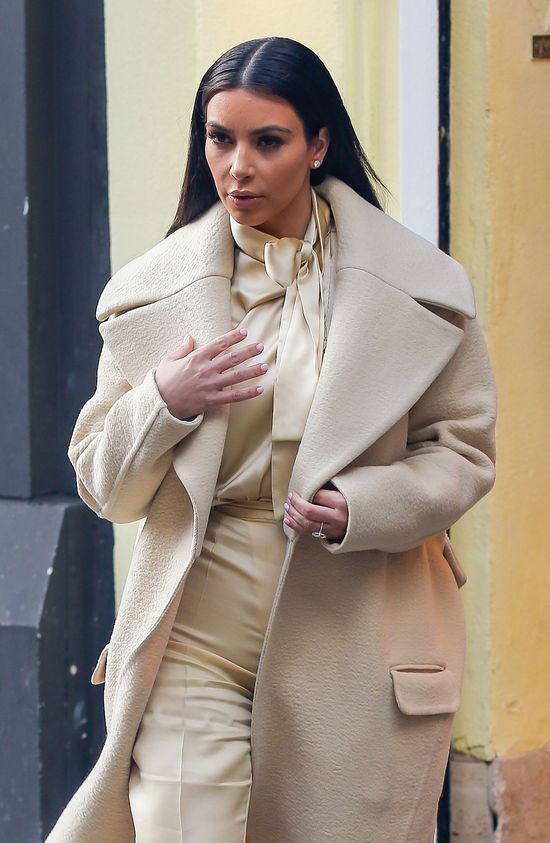 Kim Kardashian zrobi operację plastyczną dłoni?