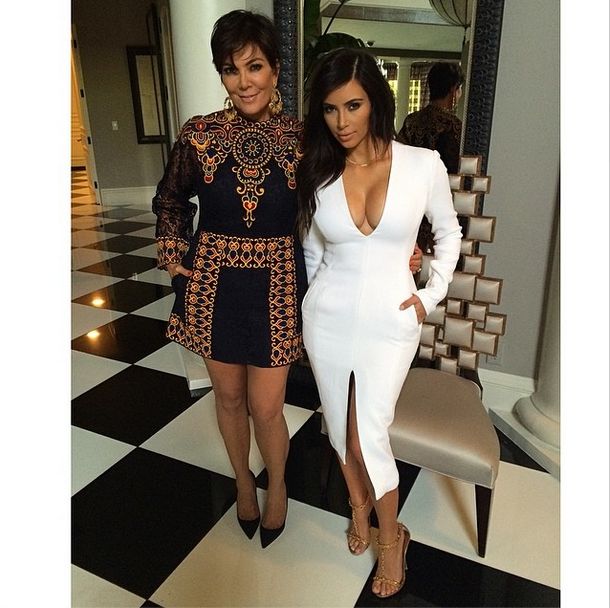 Khloe Kardashian przed ślubem Kim popełniła modową wpadkę Khloe Kardashian przed ślubem Kim popełniła modową wpadkę