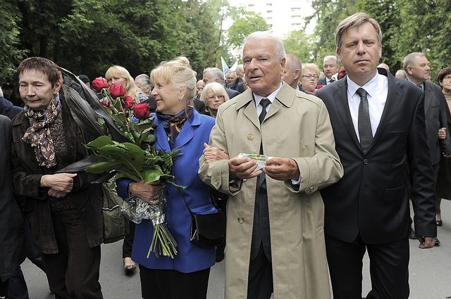 Pogrzeb Wojciecha Jaruzelskiego w atmosferze skandalu (FOTO) Pogrzeb Wojciecha Jaruzelskiego w atmosferze skandalu (FOTO)