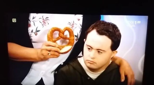 HIT sieci. W Klanie Grażynka pokazuje Maćkowi skąd się biorą dzieci... (VIDEO)