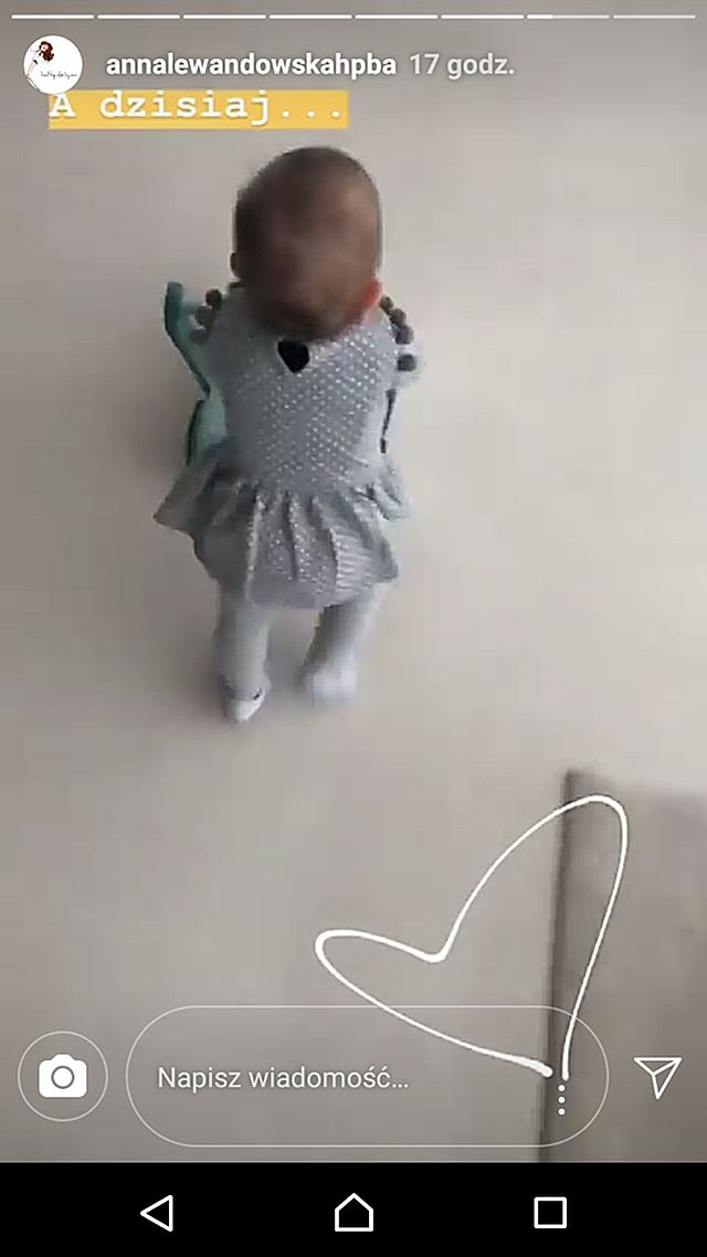 Klara Lewandowska CHODZI! Ania pokazała urocze nagranie z córeczką (Instagram)