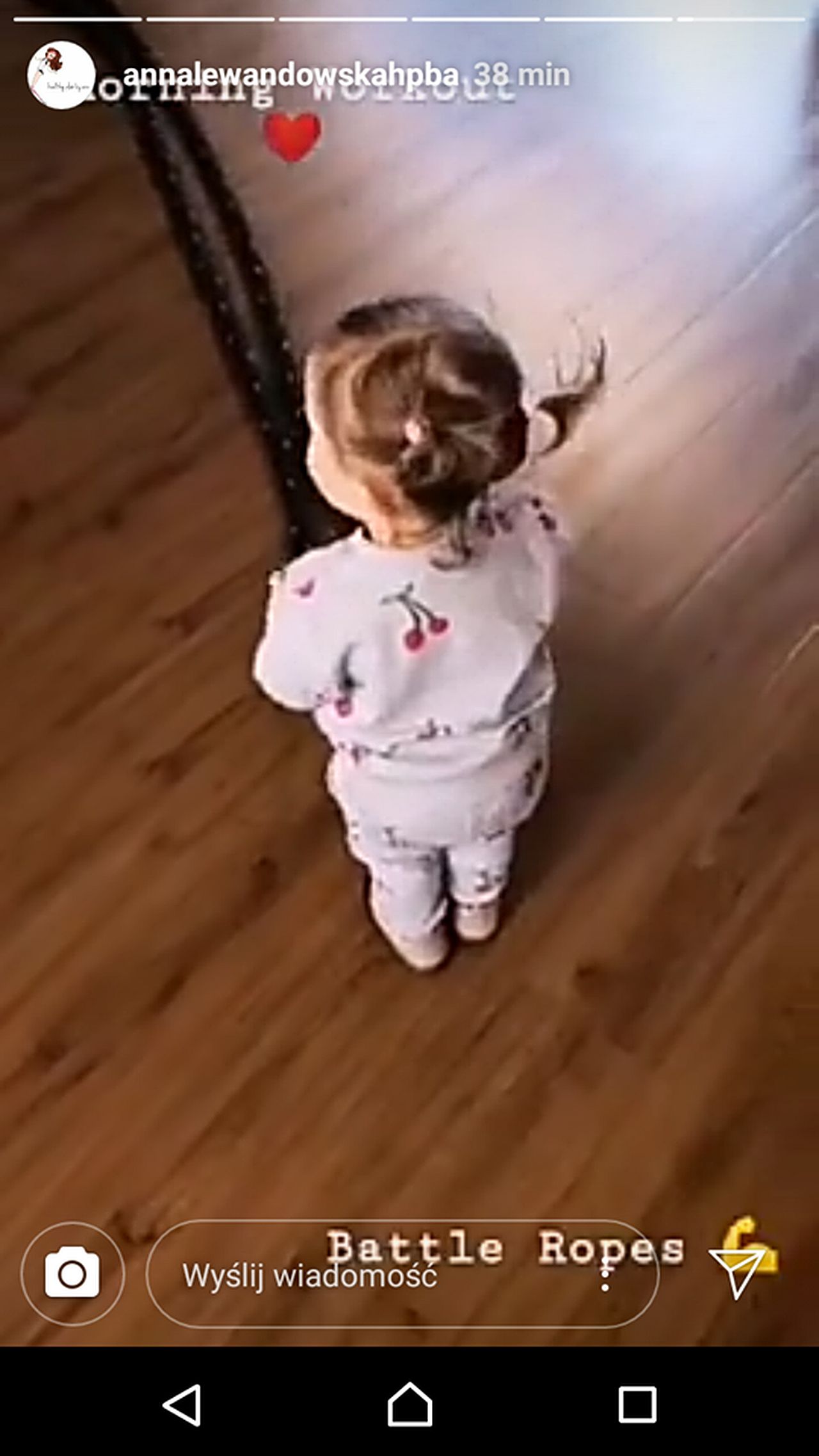 Anna Lewandowska zaczęła niedzielę od treningu z Klarą Anna Lewandowska zaczęła niedzielę od treningu z Klarą