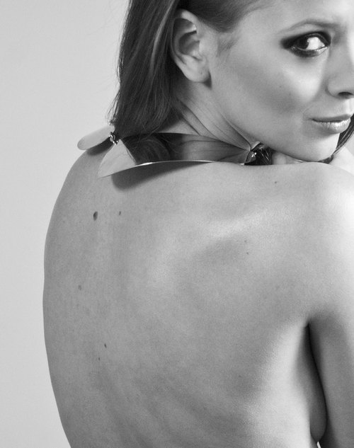 Klaudia Halejcio rozbiera się przed Karolakiem! (FOTO) Klaudia Halejcio rozbiera się przed Karolakiem! (FOTO)