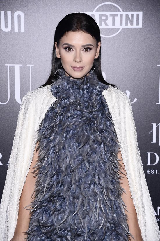 Co tam nogi! W tej kreacji Klaudia Halejcio nie ma szyi!