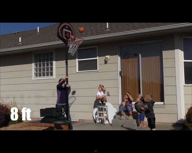 Jak on to robi?? 4-letni Titus to koszykarz - magik! [VIDEO]