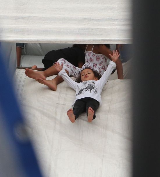 To nie był zwykły dzień w rodzinie Kardashianów (FOTO) To nie był zwykły dzień w rodzinie Kardashianów (FOTO)