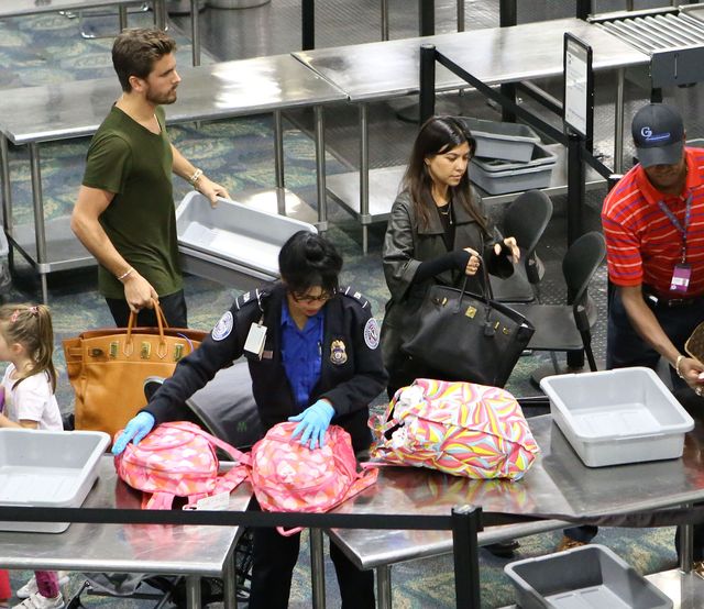 Czy Kourtney Kardashian potrzebuje makijażu? (FOTO)