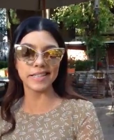 Kourtney Kardashian - pierwszy botoksik? (VIDEO)
