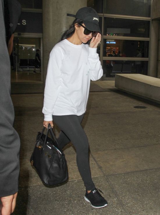 Tak wygladała Kourtney Kardashian po imprezie z Lindsay Lohan