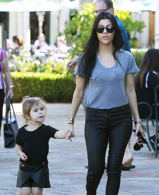 Najpiękniejsze dziewczyny w mieście na ustawce (FOTO) Najpiękniejsze dziewczyny w mieście na ustawce (FOTO)