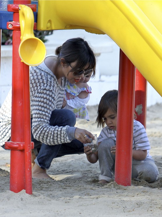 Kourtney Kardashian poświęca czas dzieciom (FOTO)