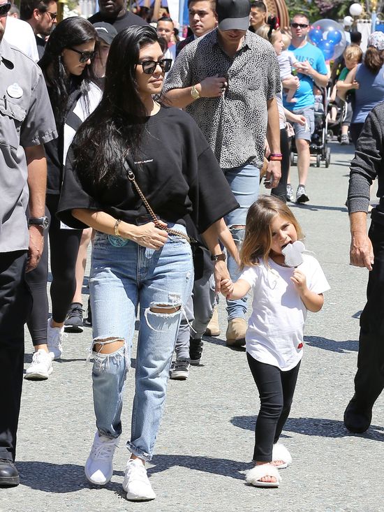 Kourtney Kardashian: Myślę o tych gościach, których przelecę, gdy wrócę do domu