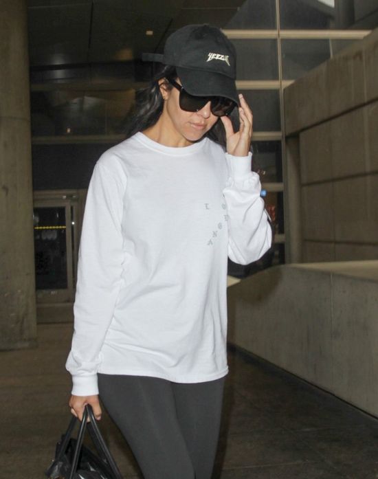 Tak wygladała Kourtney Kardashian po imprezie z Lindsay Lohan