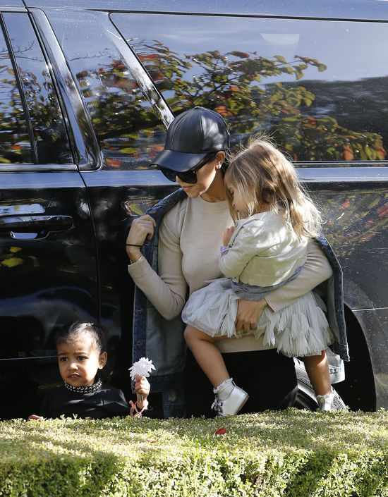 Gdy Kim zajmuje się Saintem, North trafia pod opiekę cioci Gdy Kim zajmuje się Saintem, North trafia pod opiekę cioci