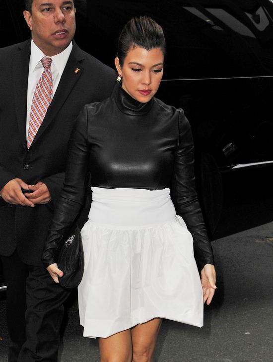 Kourtney Kardashian nie widziała się w lustrze? (FOTO)