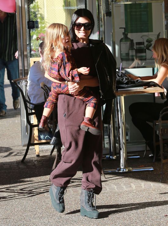 OMG! Tą stylówką zniszczyła wszystko! (FOTO)