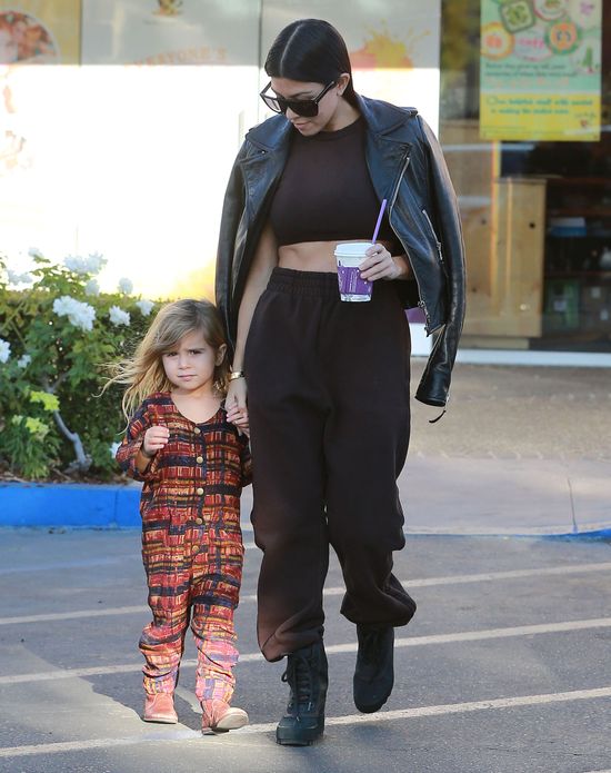 OMG! Tą stylówką zniszczyła wszystko! (FOTO)