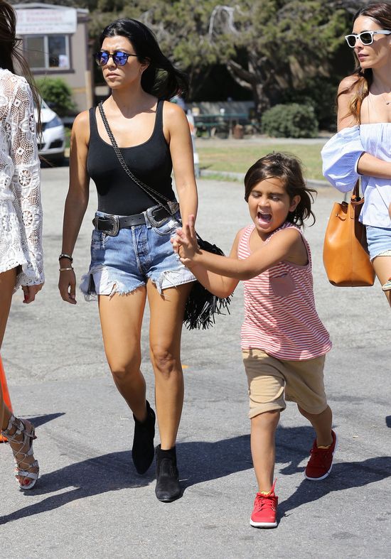 Oto najseksowniejsza hollywoodzka mama! (FOTO)