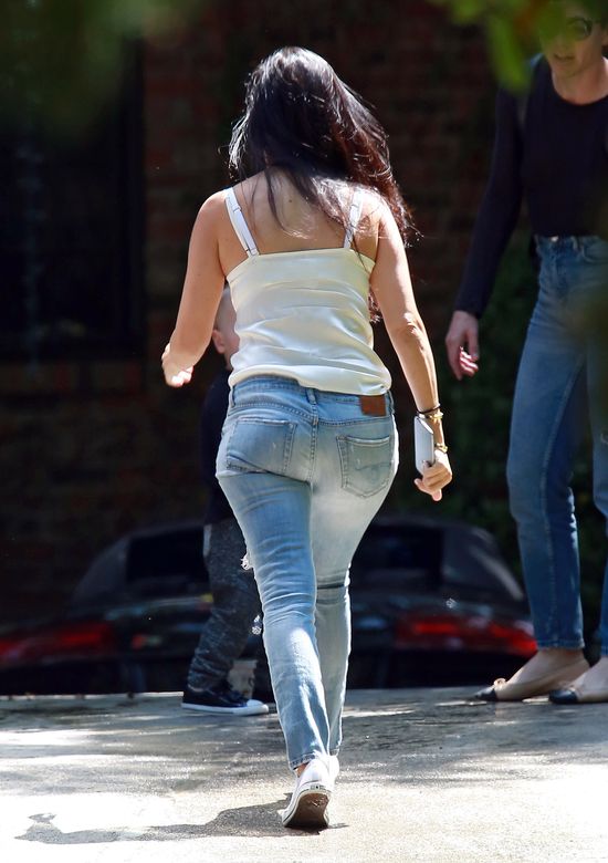 To nie sesja zdjęciowa! Kourtney wygląda olśniewająco na co dzień