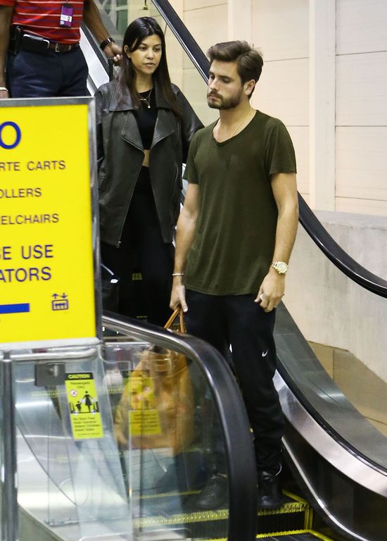 Czy Kourtney Kardashian potrzebuje makijażu? (FOTO)